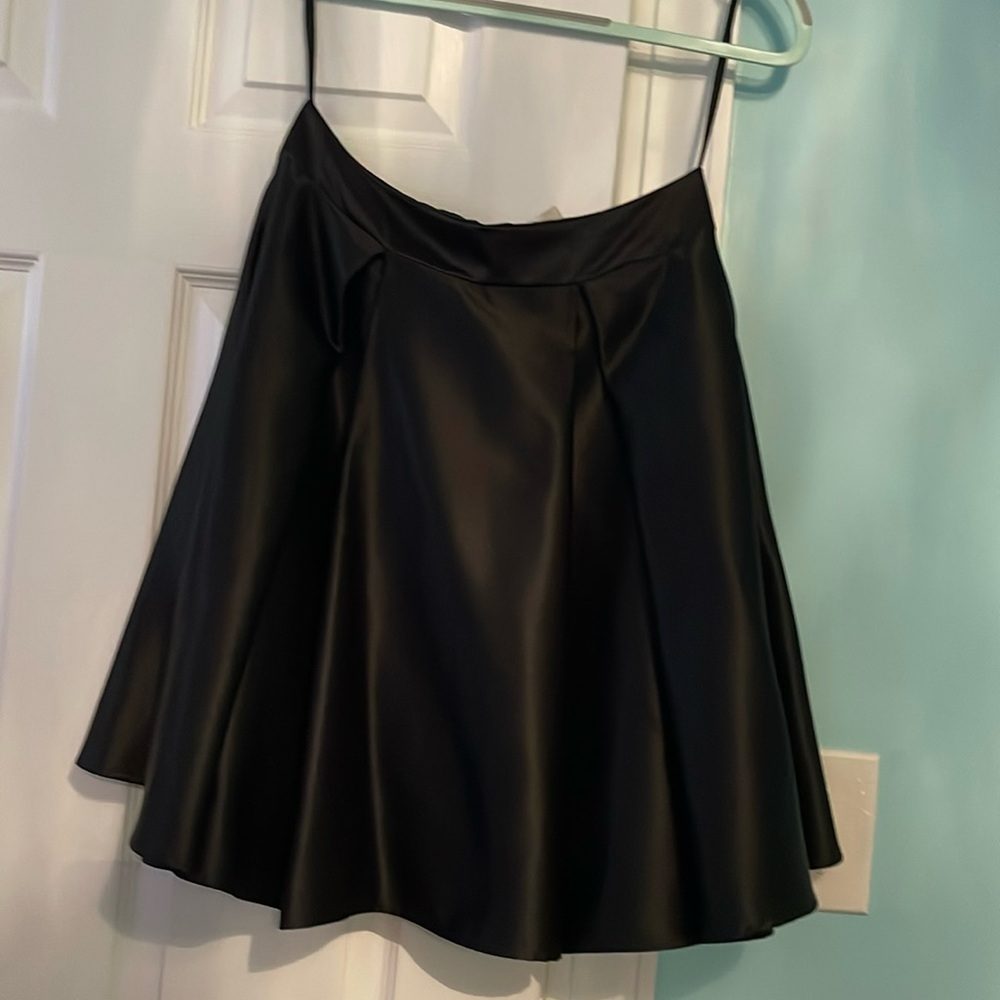 Neblon Skirt